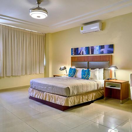 Hotel Libertad At Historic Main Street Santo Domingo Exterior photo