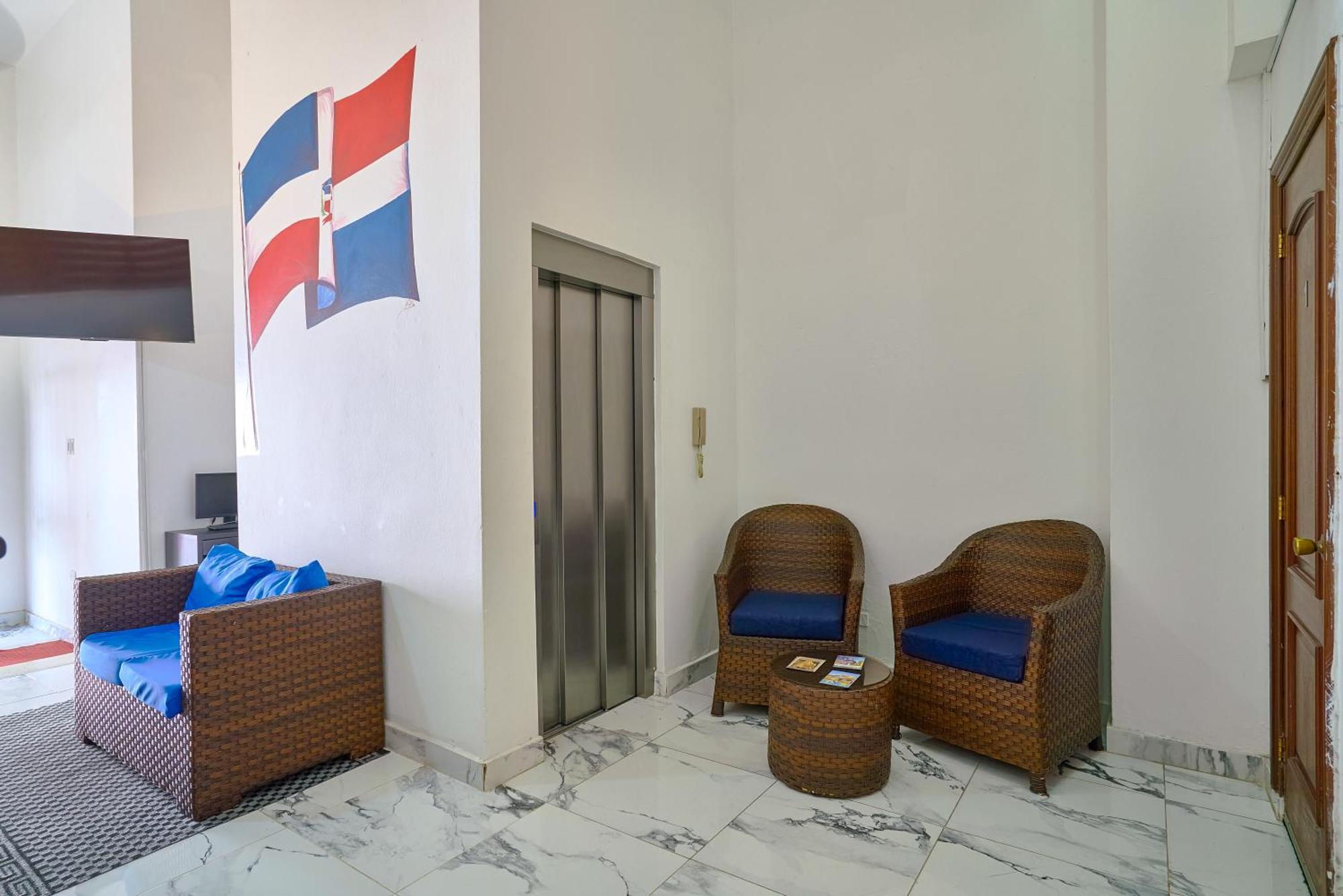Hotel Libertad At Historic Main Street Santo Domingo Exterior photo